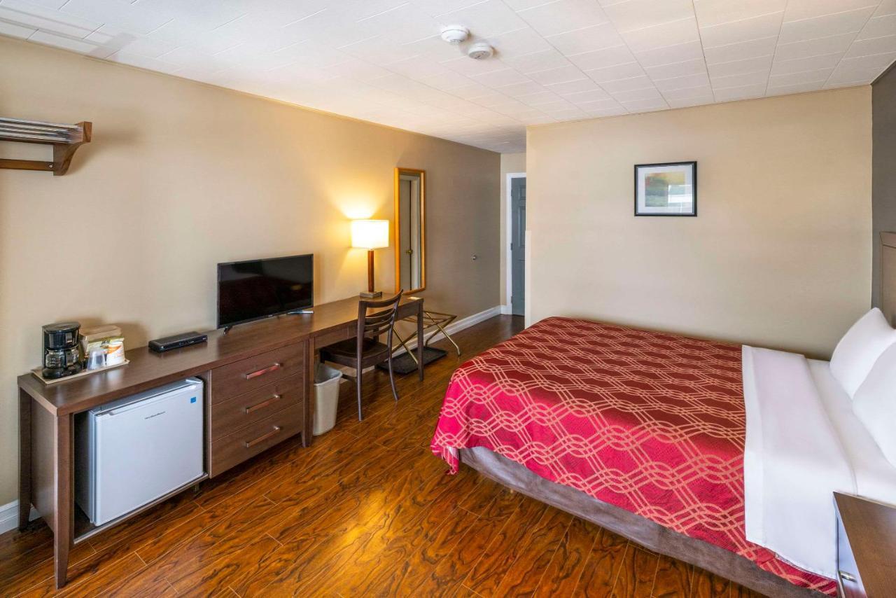 Econo Hotel Miramichi
