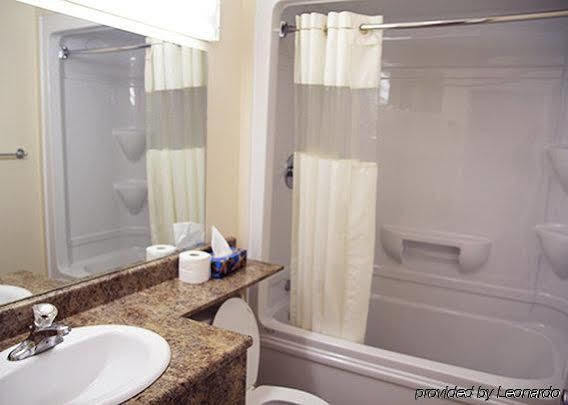 Hotel Econo 3*